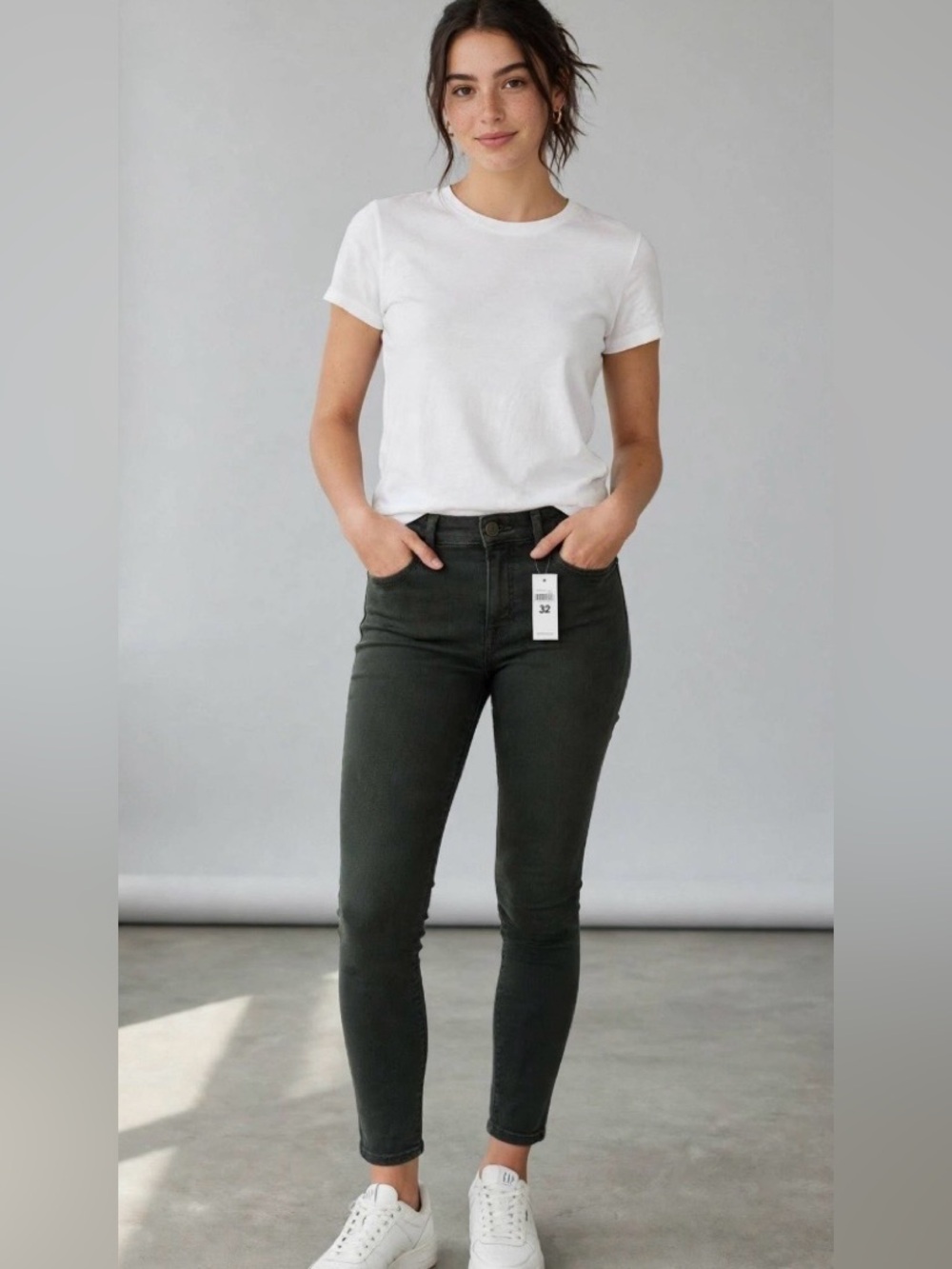 Gap Factory Super Skinny Mid rise ankle in Dark Olive Size 32